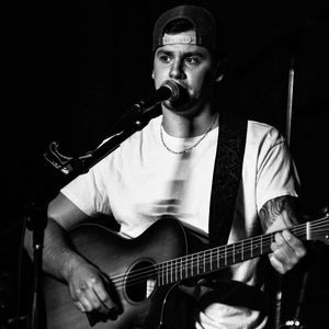 Meet your Posher, Chase